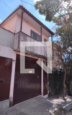 Casa para alugar com 45m², 1 quarto e sem vaga Casa para alugar com 45m², 1 quarto e sem vagaFachada