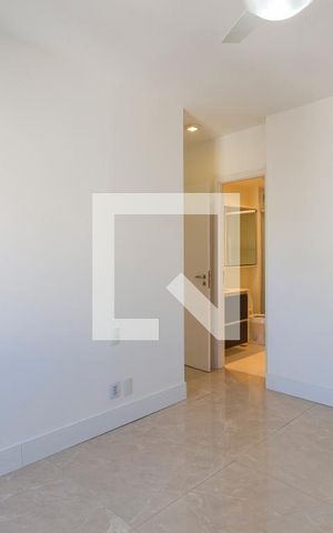 Apartamento à venda com 66m², 2 quartos e 1 vaga Apartamento à venda com 66m², 2 quartos e 1 vagaSuíte
