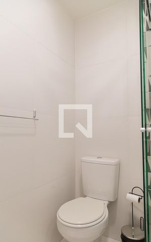 Studio para alugar com 28m², 1 quarto e sem vaga Studio para alugar com 28m², 1 quarto e sem vagaBanheiro