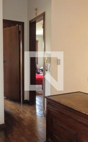 Casa para alugar com 716m², 10 quartos e 4 vagas