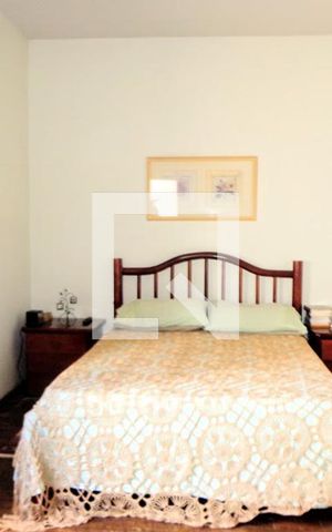 Casa para alugar com 716m², 10 quartos e 4 vagas