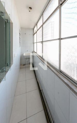 Apartamento para alugar com 76m², 3 quartos e sem vagaÁrea de Serviço