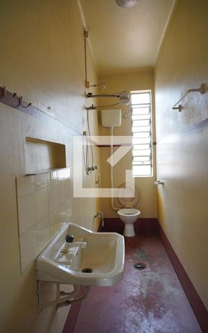 Casa à venda com 300m², 3 quartos e sem vagaBanheiro de Serviço