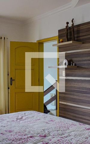Casa à venda com 298m², 4 quartos e 3 vagas Casa à venda com 298m², 4 quartos e 3 vagasQuarto 1 - Suíte