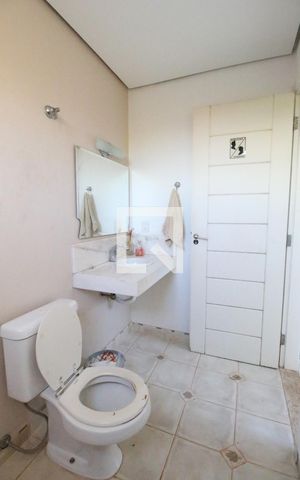 Casa à venda com 788m², 9 quartos e 10 vagasBanheiro Área Externa