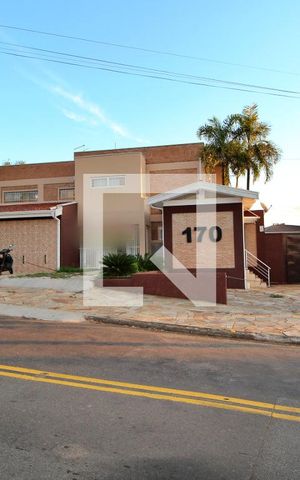 Casa à venda com 788m², 9 quartos e 10 vagasFachada da Casa