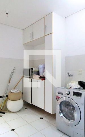 Casa à venda com 788m², 9 quartos e 10 vagasÁrea de Serviço