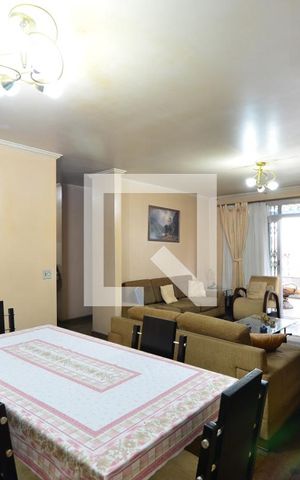 Casa à venda com 300m², 3 quartos e 8 vagasSala