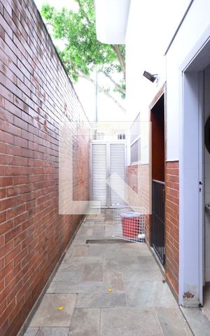 Casa à venda com 300m², 3 quartos e 8 vagasQuintal