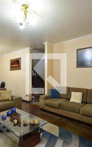 Casa à venda com 300m², 3 quartos e 8 vagasSala