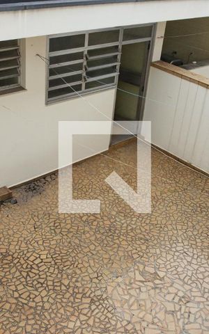 Casa à venda com 270m², 4 quartos e 4 vagasQuintal