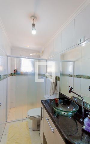 Apartamento à venda com 145m², 3 quartos e 2 vagas Apartamento à venda com 145m², 3 quartos e 2 vagasBanheiro Social