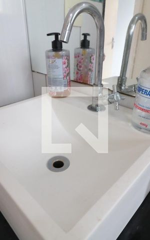 Apartamento à venda com 49m², 2 quartos e 1 vagaBanheiro - pia