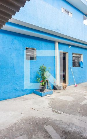Casa à venda com 400m², 3 quartos e 2 vagas Casa à venda com 400m², 3 quartos e 2 vagasQuintal