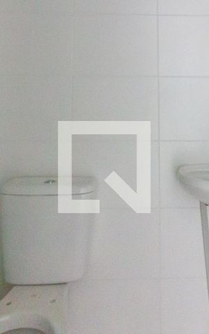 Studio à venda com 27m², 1 quarto e sem vaga Studio à venda com 27m², 1 quarto e sem vagaBanheiro