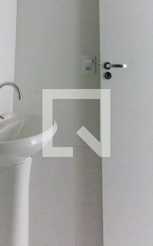 Studio à venda com 27m², 1 quarto e sem vaga Studio à venda com 27m², 1 quarto e sem vagaBanheiro
