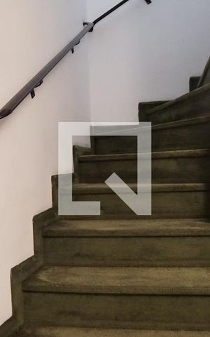 Casa à venda com 138m², 3 quartos e 2 vagasEscada