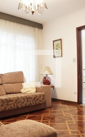 Casa à venda com 138m², 3 quartos e 2 vagasSala