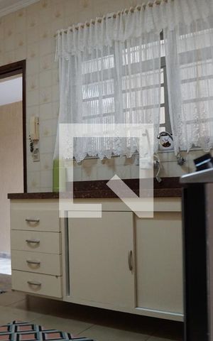 Casa à venda com 138m², 3 quartos e 2 vagasCozinha