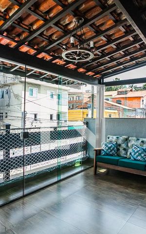 Casa à venda com 260m², 4 quartos e 2 vagas Casa à venda com 260m², 4 quartos e 2 vagasVaranda da Sala