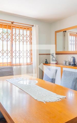 Casa à venda com 224m², 4 quartos e 1 vaga Casa à venda com 224m², 4 quartos e 1 vagaSala de Jantar