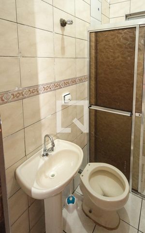 Casa para alugar com 100m², 1 quarto e sem vaga Casa para alugar com 100m², 1 quarto e sem vagaBanheiro