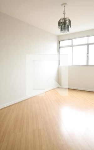 Apartamento à venda com 73m², 2 quartos e sem vagaSala