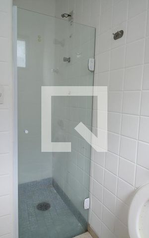 Apartamento à venda com 73m², 2 quartos e sem vagaBanheiro
