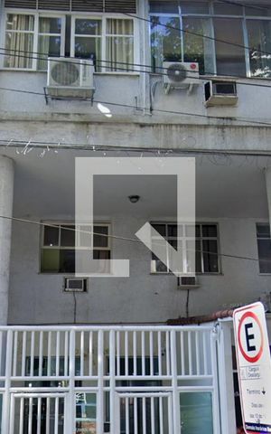 Studio à venda com 44m², 1 quarto e sem vaga Studio à venda com 44m², 1 quarto e sem vagaFachada