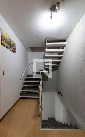 Casa à venda com 150m², 3 quartos e 2 vagas2o. Andar - Corredor