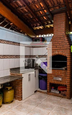 Casa à venda com 150m², 3 quartos e 2 vagas1o. Andar - Churrasqueira e Garagem