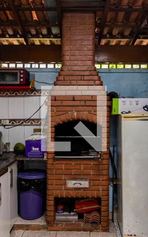 Casa à venda com 150m², 3 quartos e 2 vagas1o. Andar - Churrasqueira e Garagem