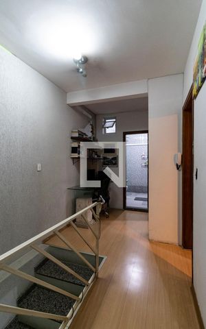 Casa à venda com 150m², 3 quartos e 2 vagas2o. Andar - Corredor