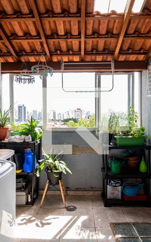 Casa à venda com 150m², 3 quartos e 2 vagas3o. Andar - Área de serviço