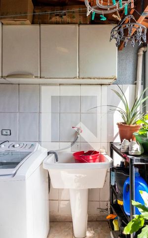 Casa à venda com 150m², 3 quartos e 2 vagas3o. Andar - Área de serviço