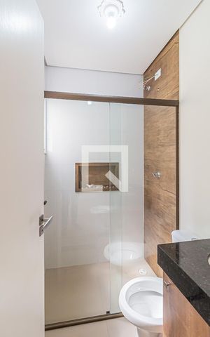Apartamento à venda com 55m², 2 quartos e 1 vaga Apartamento à venda com 55m², 2 quartos e 1 vagaBanheiro