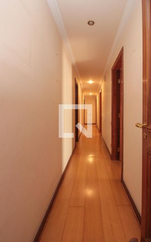 Apartamento à venda com 390m², 4 quartos e 5 vagas Apartamento à venda com 390m², 4 quartos e 5 vagasCorredor