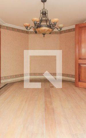 Apartamento à venda com 390m², 4 quartos e 5 vagas Apartamento à venda com 390m², 4 quartos e 5 vagasSala de jantar