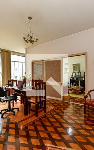 Apartamento à venda com 150m², 3 quartos e 1 vagaSala