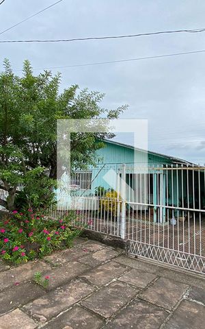 Casa à venda com 110m², 3 quartos e 2 vagasFachada