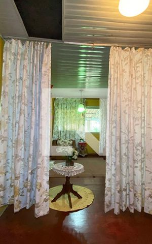 Casa à venda com 110m², 3 quartos e 2 vagasQuarto 3