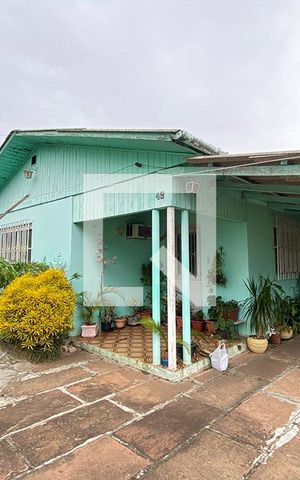 Casa à venda com 110m², 3 quartos e 2 vagasÁrea Externa