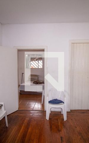 Casa à venda com 250m², 2 quartos e 1 vagaSala