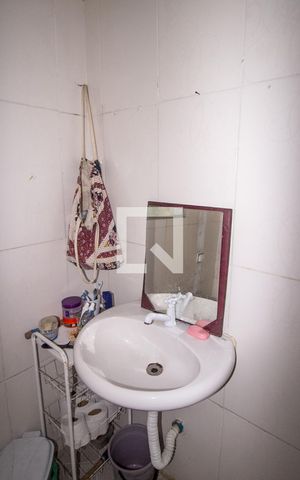 Casa à venda com 250m², 2 quartos e 1 vagaBanheiro