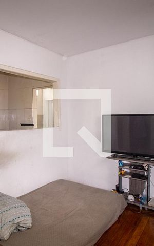 Casa à venda com 250m², 2 quartos e 1 vagaSala