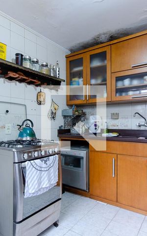Casa à venda com 248m², 4 quartos e 4 vagas Casa à venda com 248m², 4 quartos e 4 vagasCozinha