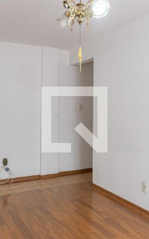 Apartamento à venda com 84m², 1 quarto e sem vaga Apartamento à venda com 84m², 1 quarto e sem vagaSala