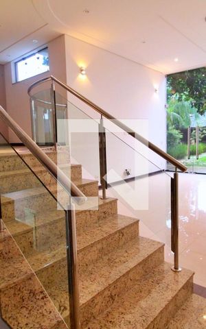 Casa à venda com 400m², 4 quartos e 4 vagasSala