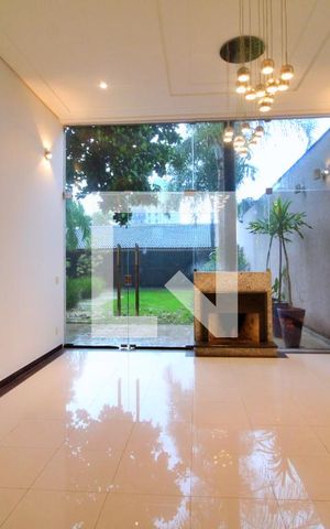 Casa à venda com 400m², 4 quartos e 4 vagasSala