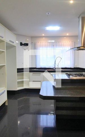 Casa à venda com 400m², 4 quartos e 4 vagasCozinha